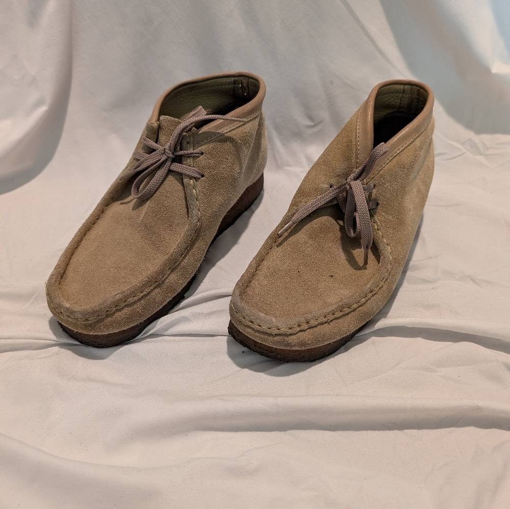 Clarks Wallabees
